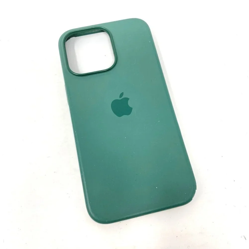 Apple iPhone 13 Silicone Case with MagSafe Green Preowned As Is